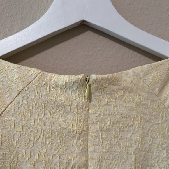 Tailored Pleated Midi Dress with Knot Detail - Picture 5 of 9